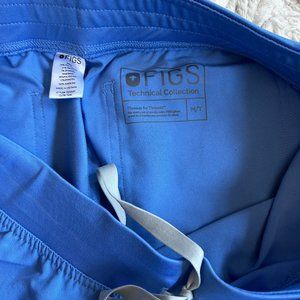 FIGS Women's scrub bottom size Medium TALL ceil blue